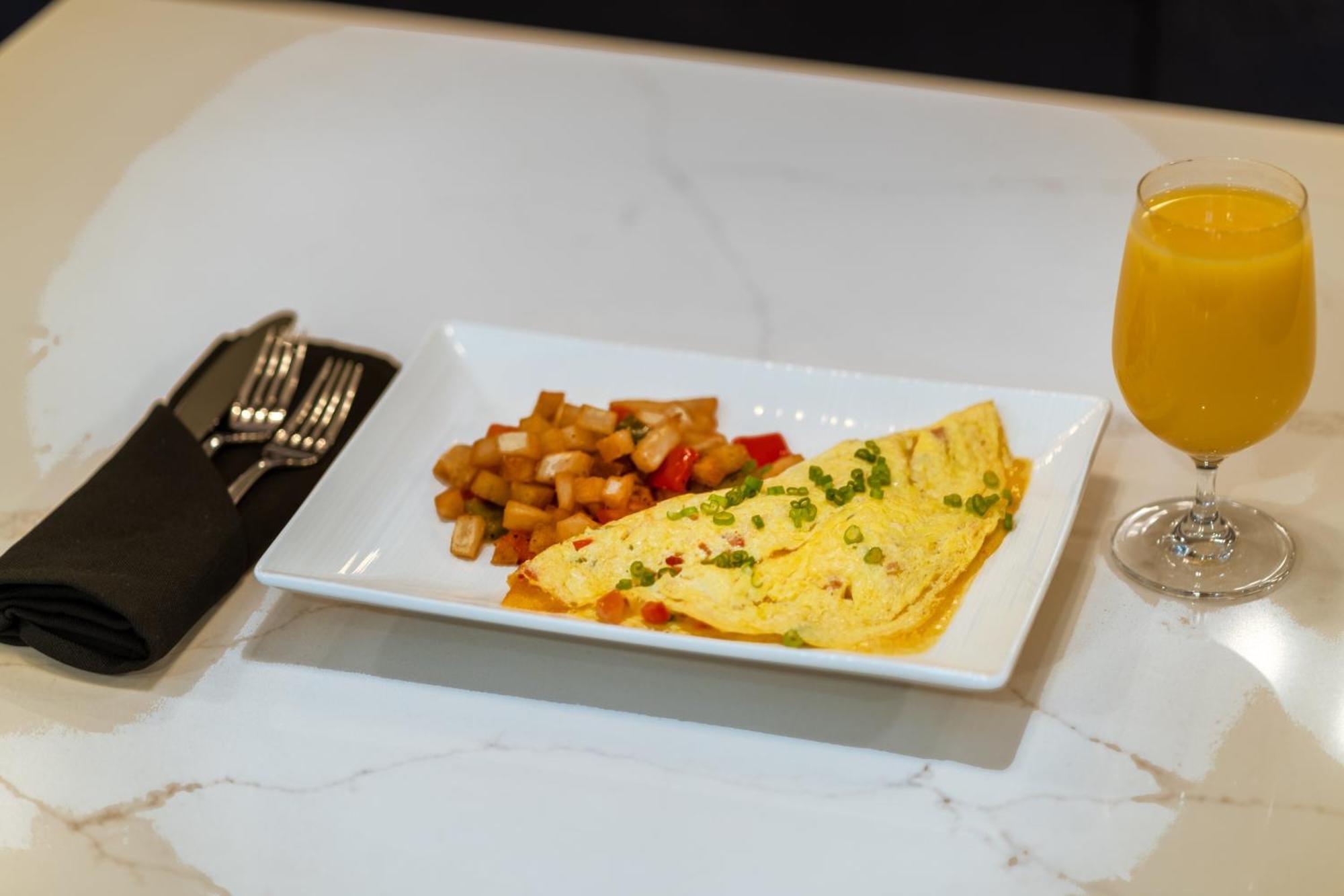 Hotel Crowne Plaza Atlanta Ne - 3*